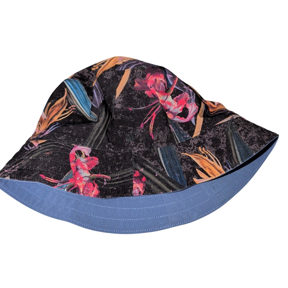 Lululemon Reversible Bucket Hat Both Ways Blue Floral Tropical Print Sun Hat